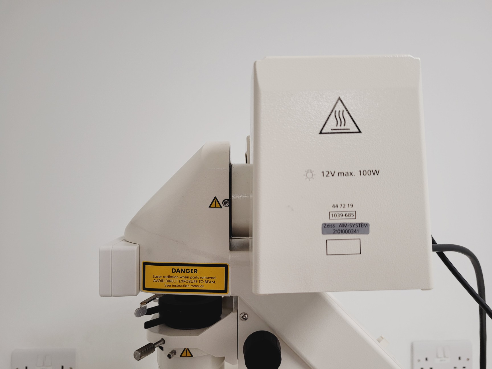 Image of Zeiss Axiovert 200M Confocal Microscope System with LSM510 META & Multi-Laser