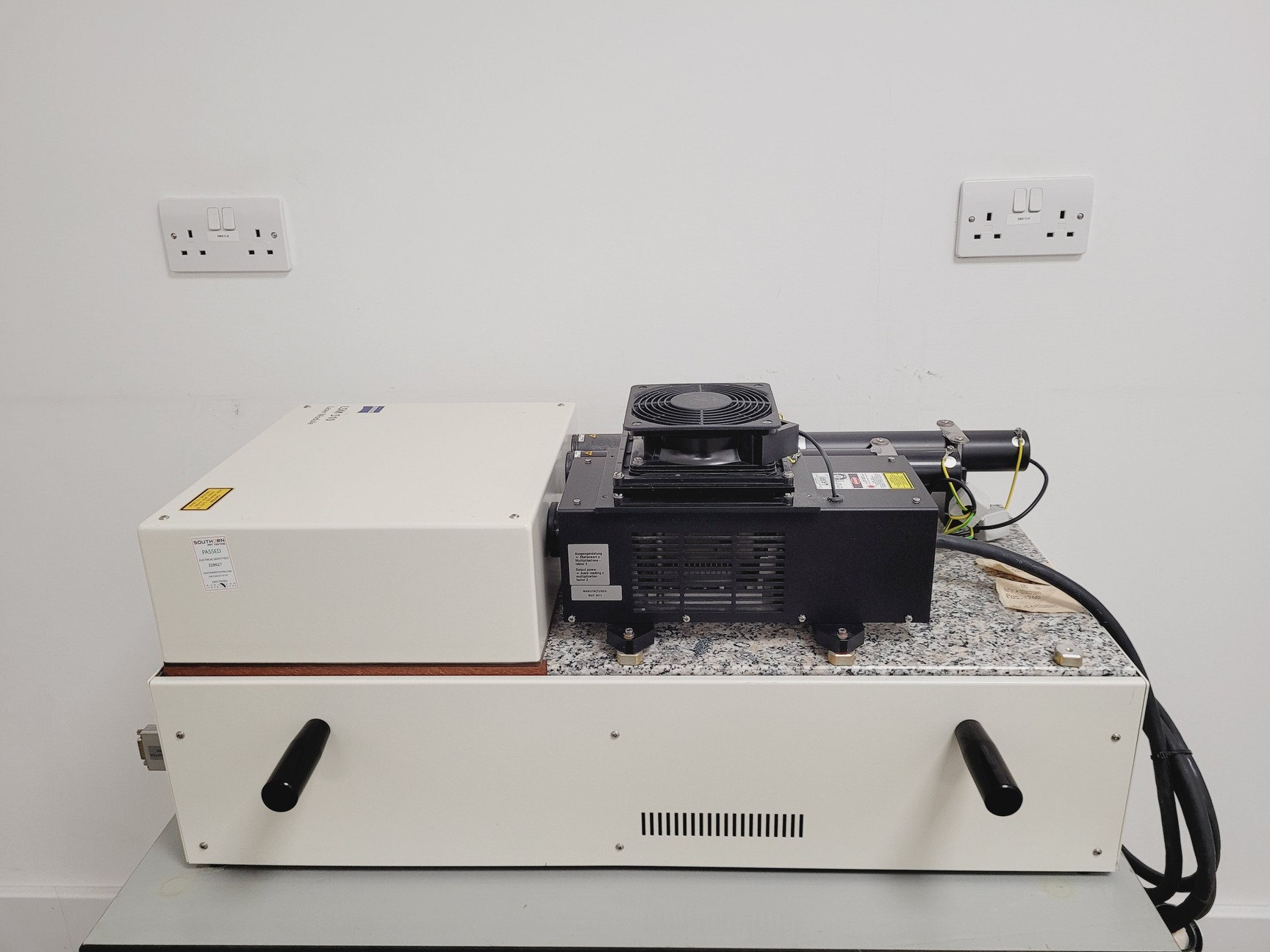Image of Zeiss Axiovert 200M Confocal Microscope System with LSM510 META & Multi-Laser