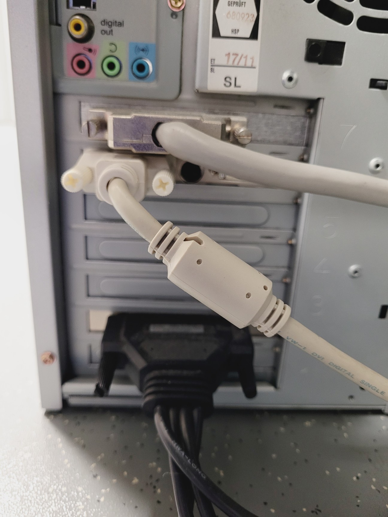 Image of Zeiss Axiovert 200M Confocal Microscope System with LSM510 META & Multi-Laser