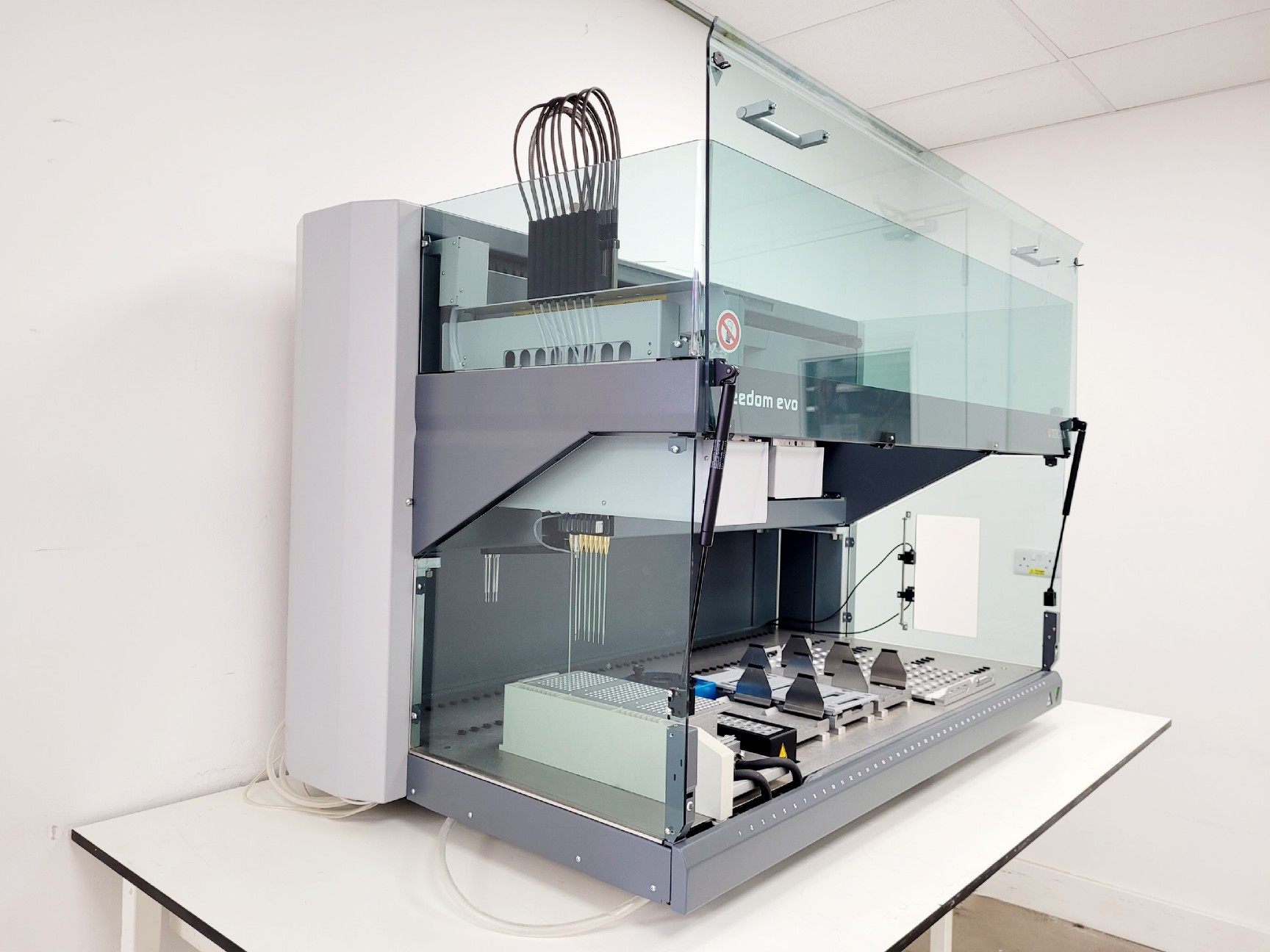 Image of Tecan Freedom Evo-2 150 Base Liquid Handler System w/ LiHa-8 Head Lab