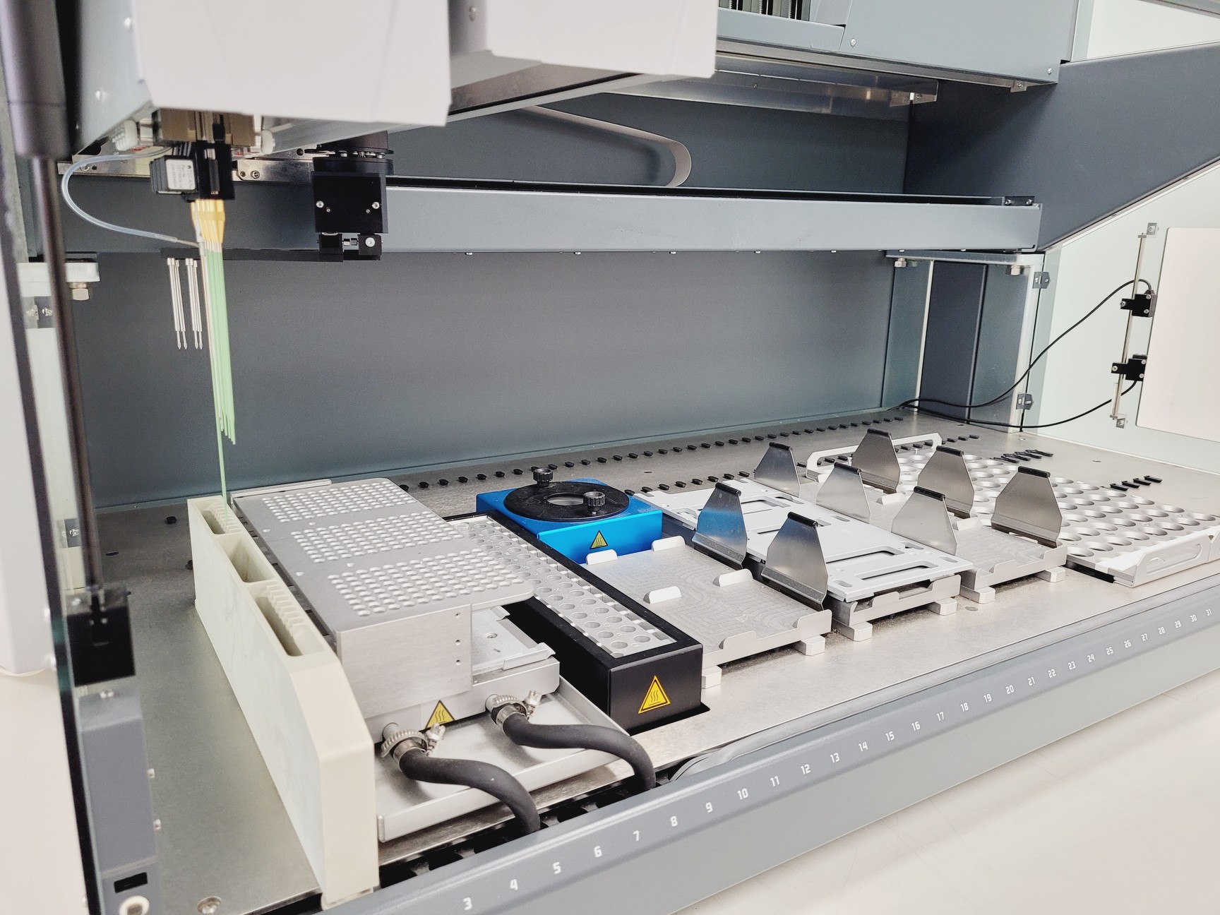 Image of Tecan Freedom Evo-2 150 Base Liquid Handler System w/ LiHa-8 Head Lab