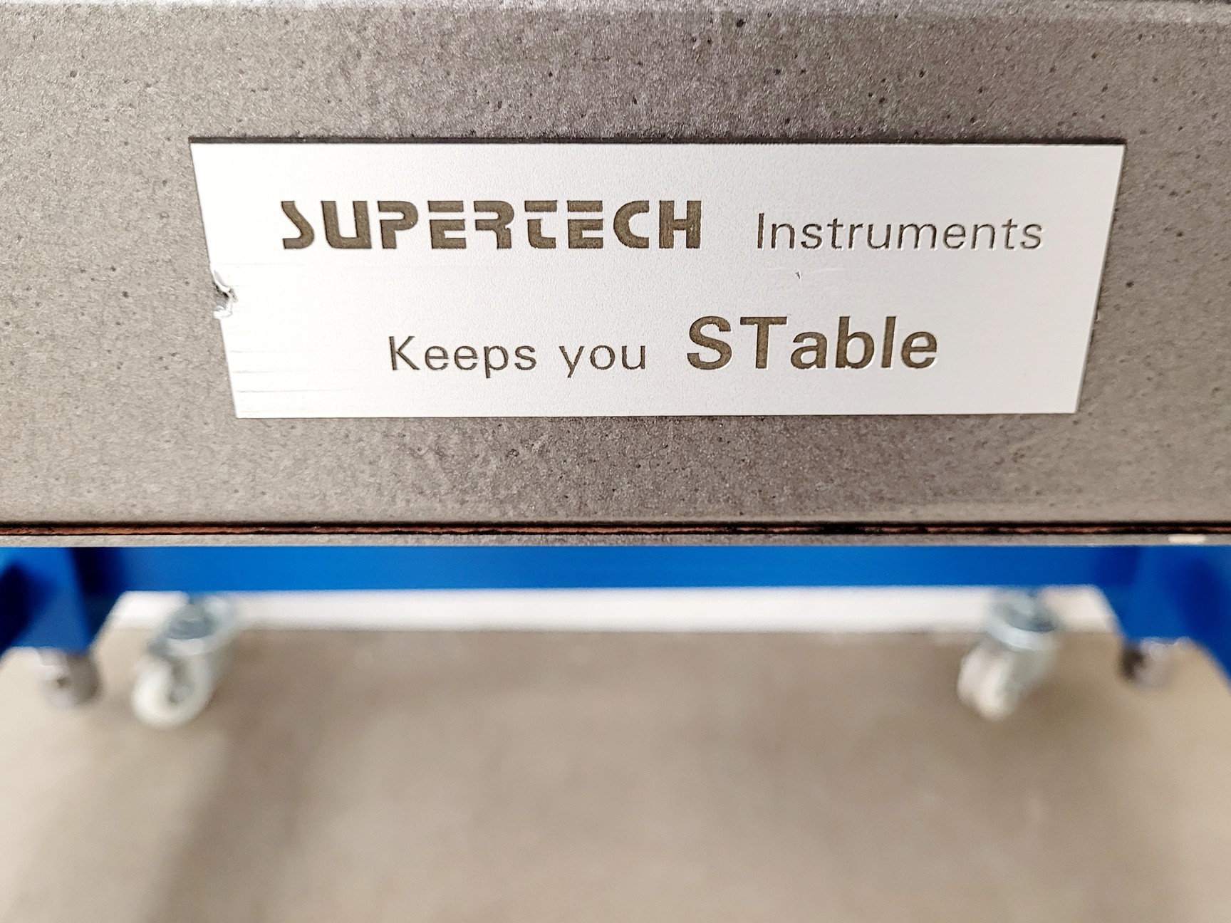 Image of Supertech Instruments STable Active Pneumatic Vibration Isolation Table Imperial