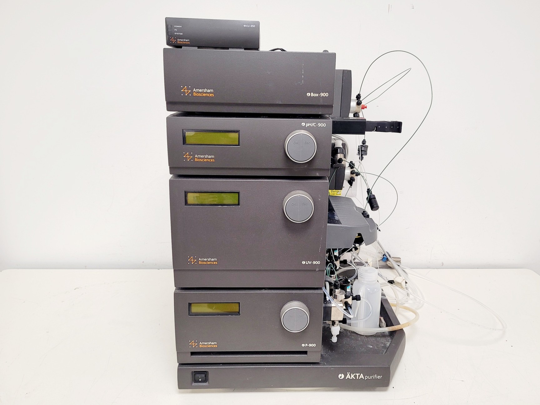 Image of Amersham Biosciences AKTA Purifier & Frac-950 Protein Purification System FPLC 
