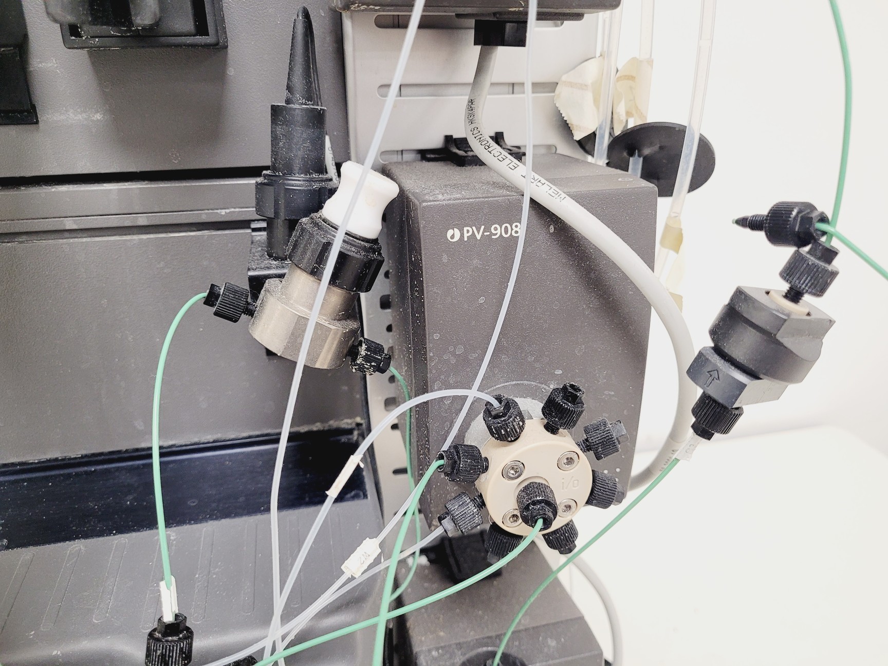 Image of Amersham Biosciences AKTA Purifier & Frac-950 Protein Purification System FPLC 