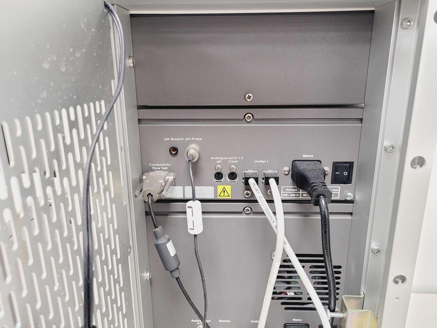 Image of Amersham Biosciences AKTA Purifier & Frac-950 Protein Purification System FPLC 
