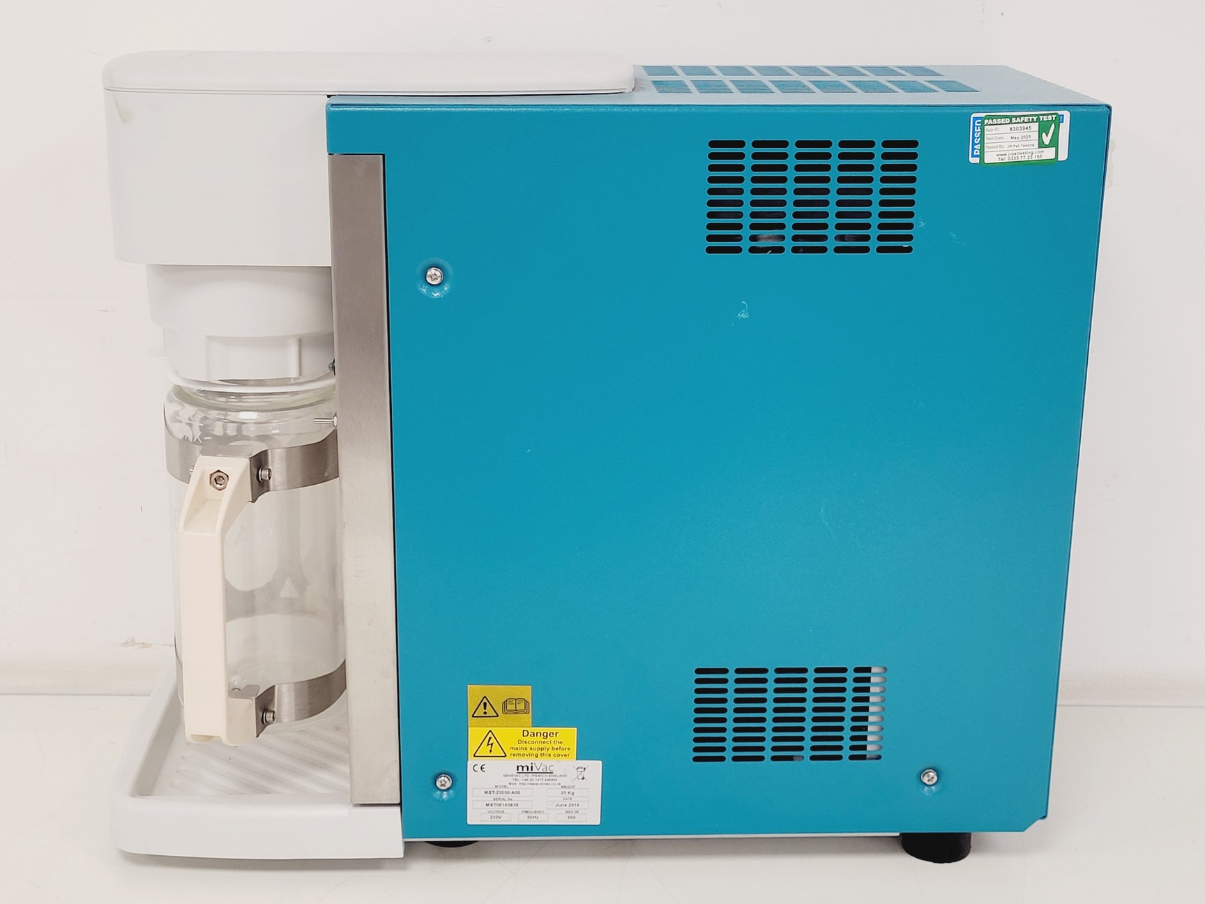 Image of GeneVac MiVac Quattro Concentrator & Pump System Lab