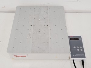 Image of Thermo Scientific MaxQ 2000 CO2 Plus Shaking Table Lab