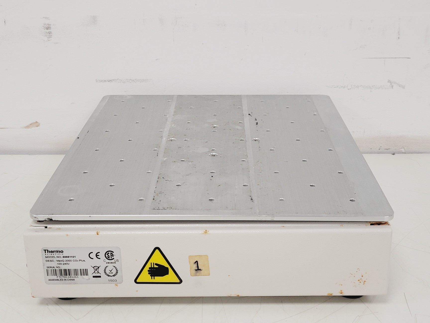 Image of Thermo Scientific MaxQ 2000 CO2 Plus Shaking Table Lab