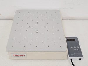 Image of Thermo Scientific MaxQ 2000 CO2 Plus Shaking Table Lab