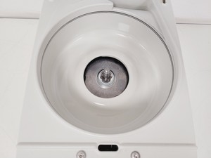 Thumbnail image of VWR Microstar 17 Benchtop Centrifuge w/ Ch.500090 PP Rotor 14800 RPM Lab
