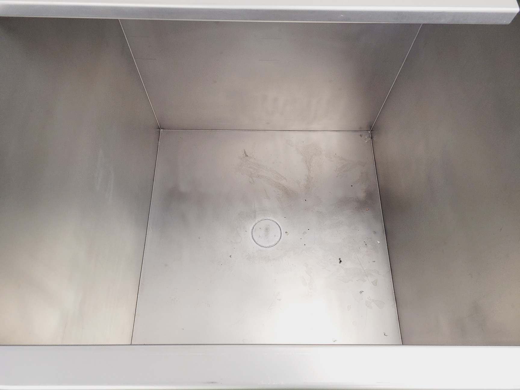 Image of JM BioConnect 1200L Container - Dual Mixing Tank Lab