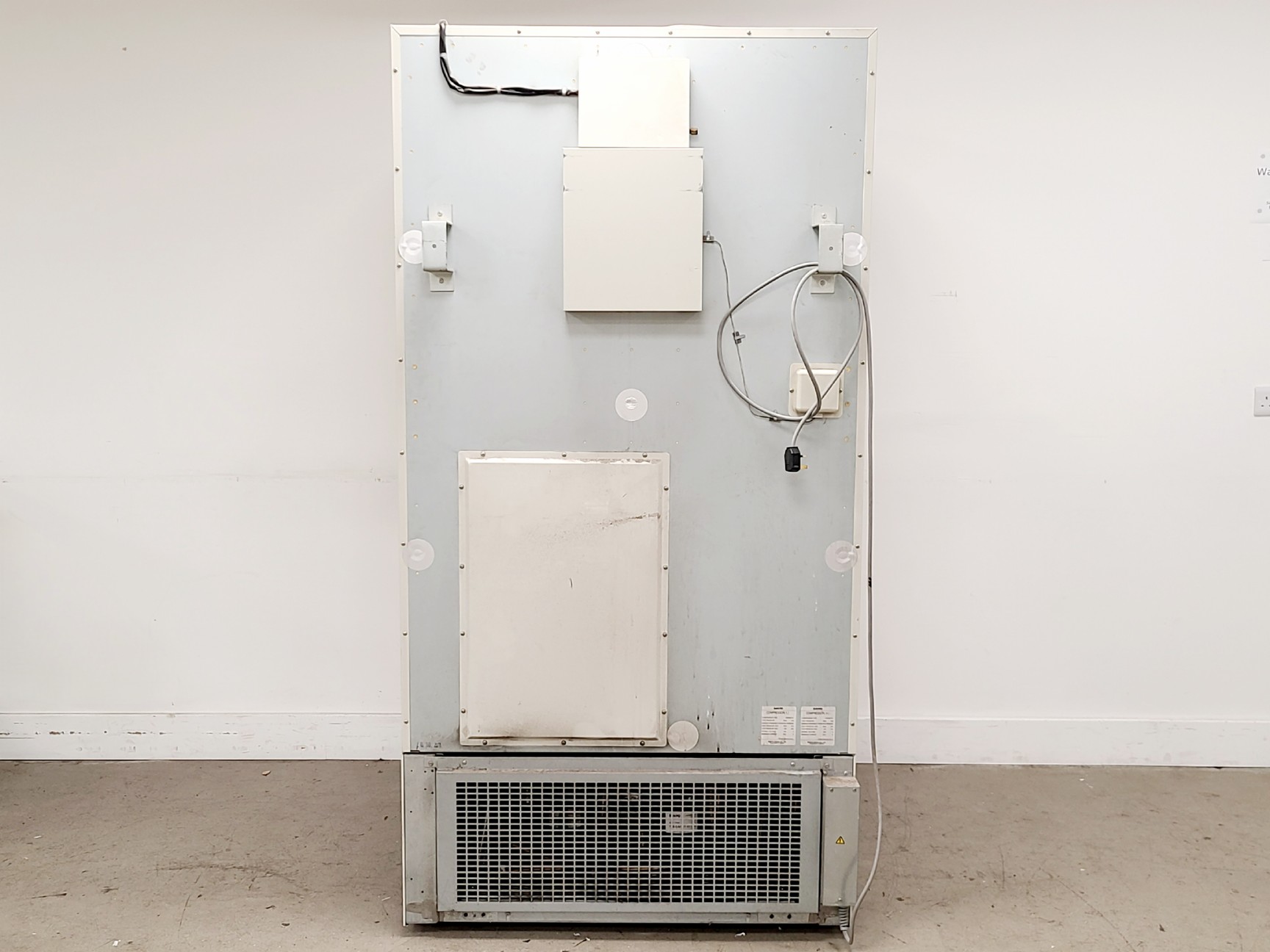 Image of Sanyo MDF-U76V Freezer