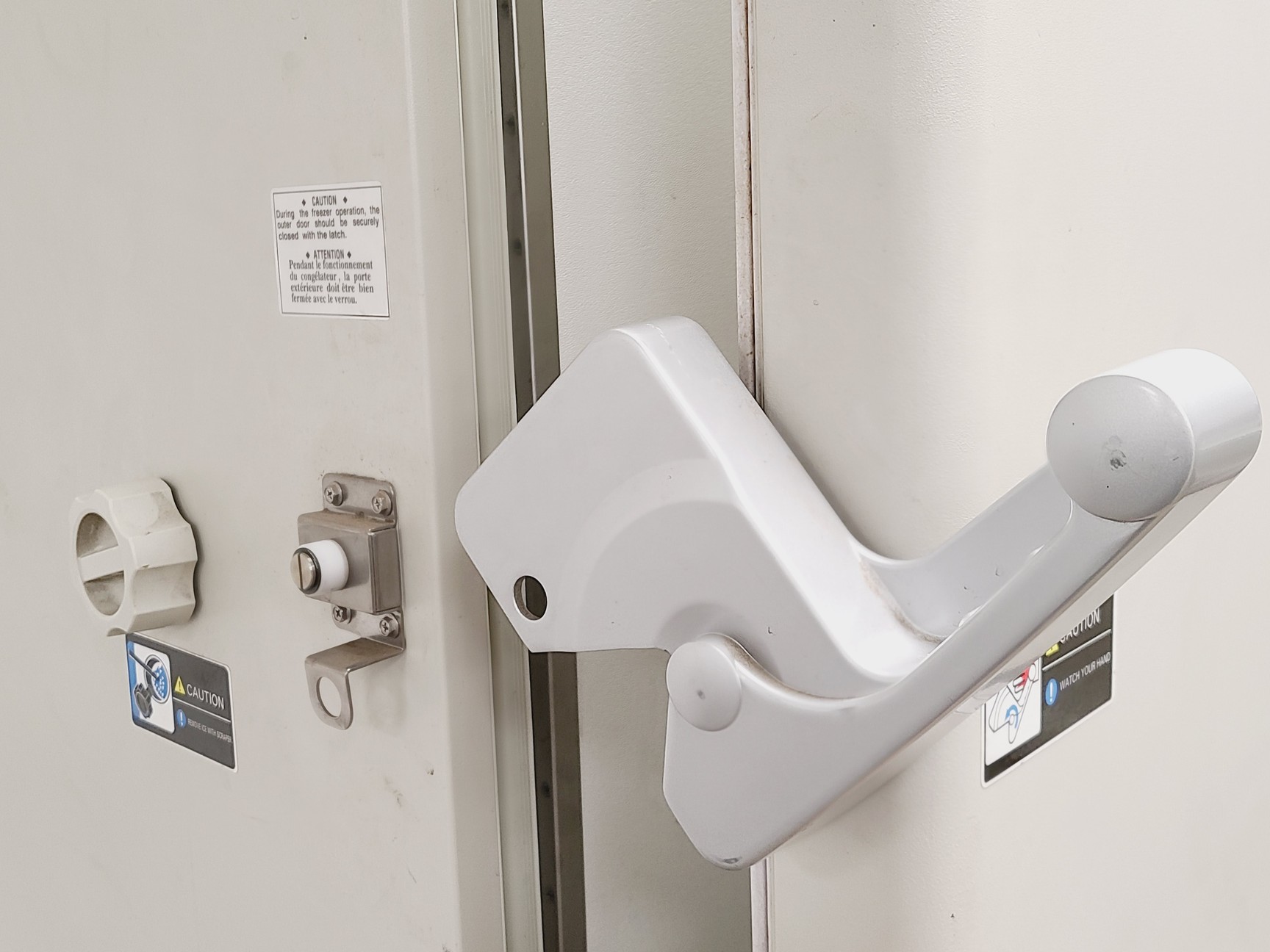 Image of Sanyo MDF-U76V Freezer