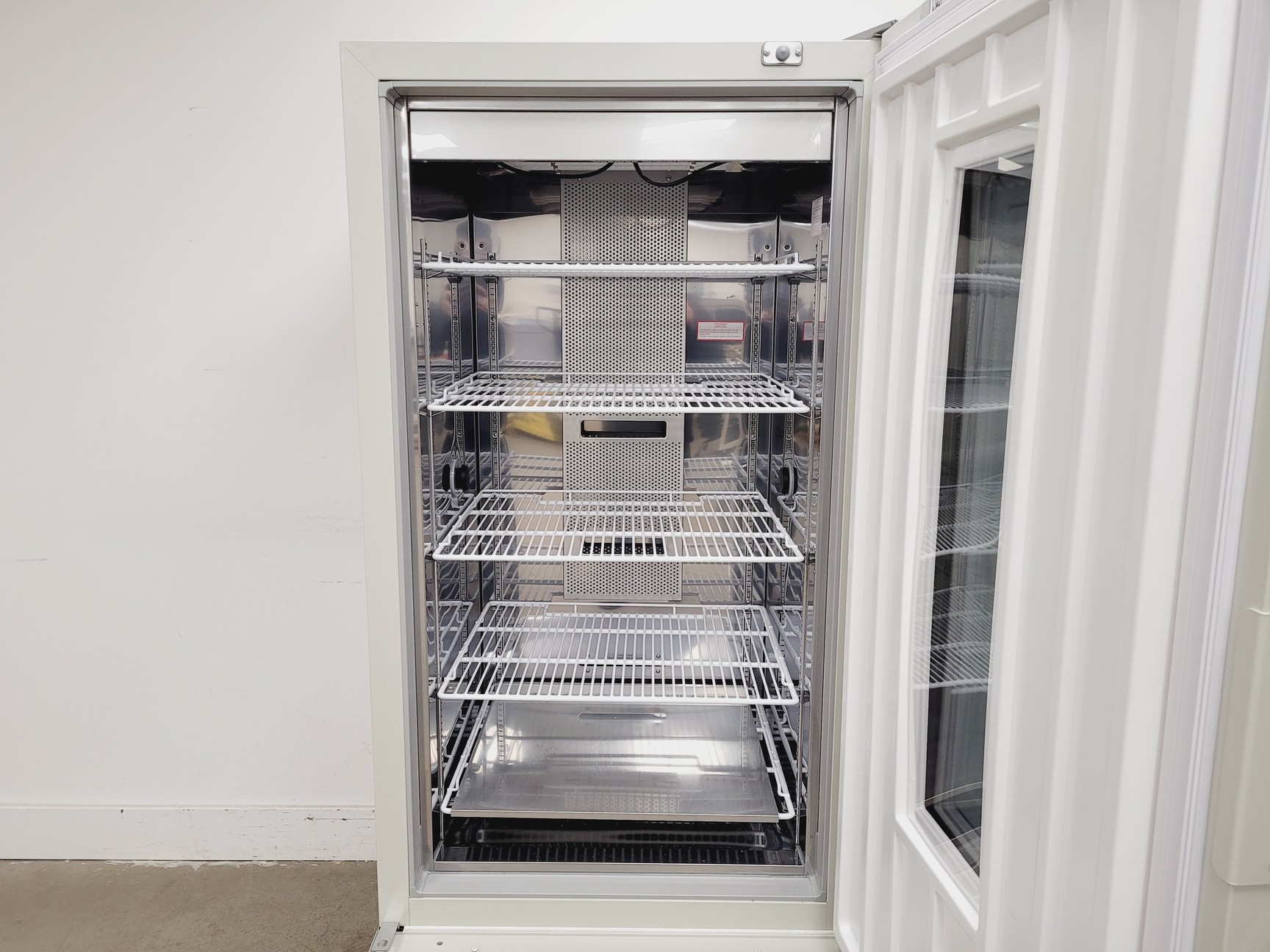 Image of PHCBI MIR-554-PE Cooled Incubator