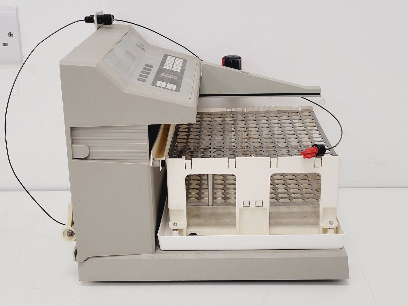 Image of Thermo Fisher Dionex HPLC System, ICS-3000, UVD 170U, FC-144,ICS-5000 