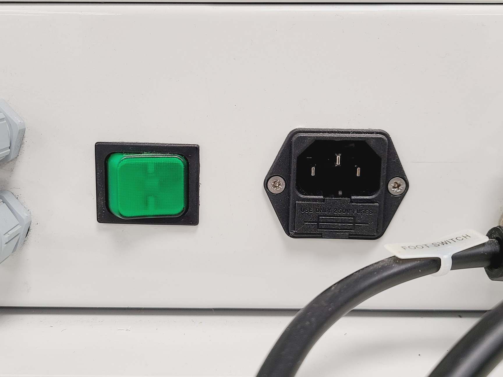 Image of Automatic Label Applier Multi-Roller Unit Model ALS4310MRU 