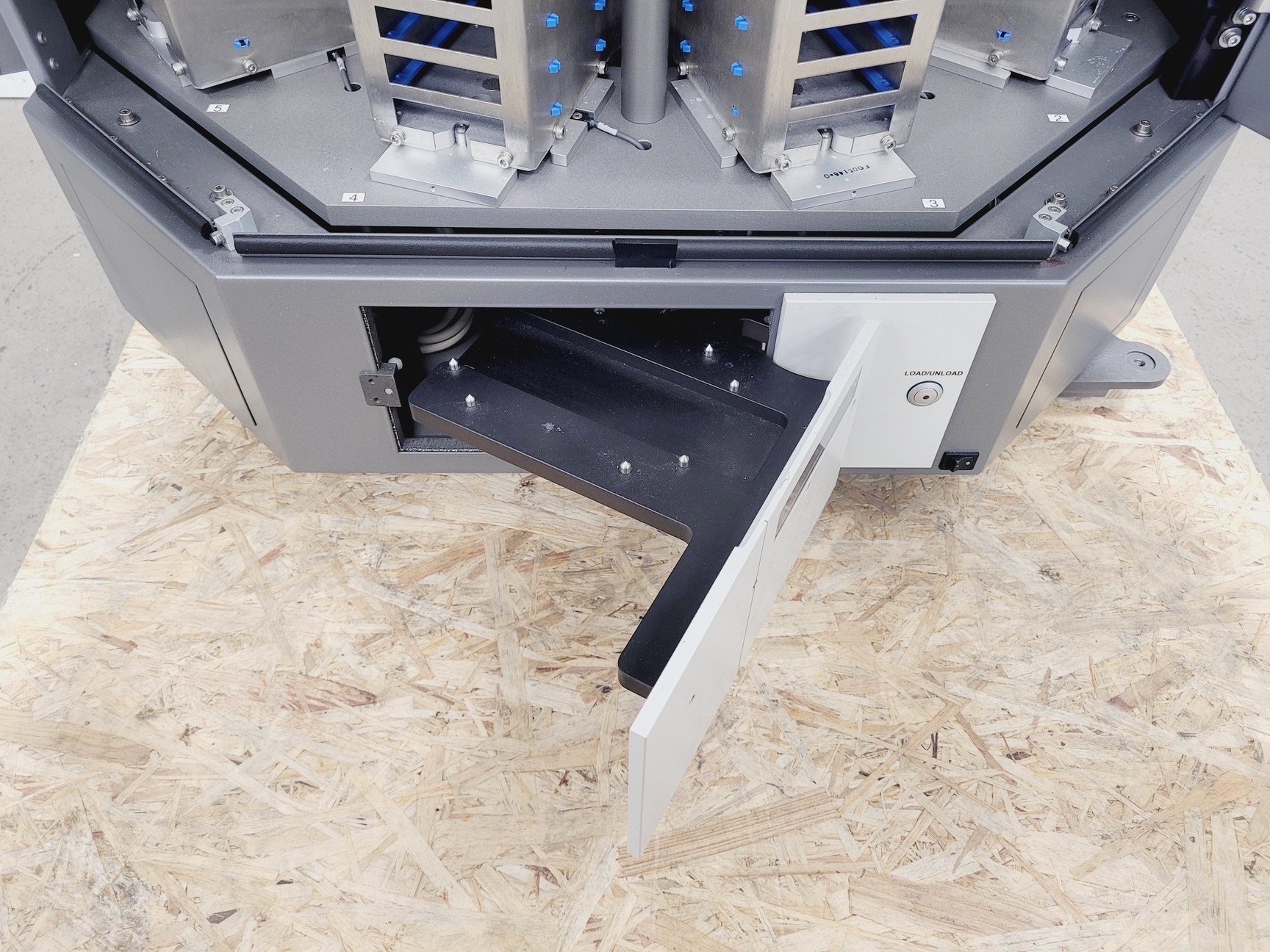 Image of Rigaku X-Ray Crystallography System Alchemist Minstrel UV Gallery DT