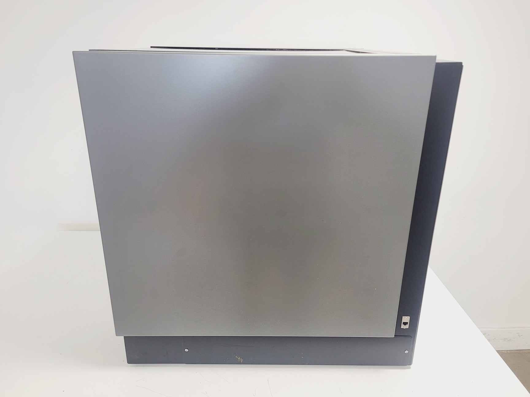 Image of Rigaku X-Ray Crystallography System Alchemist Minstrel UV Gallery DT