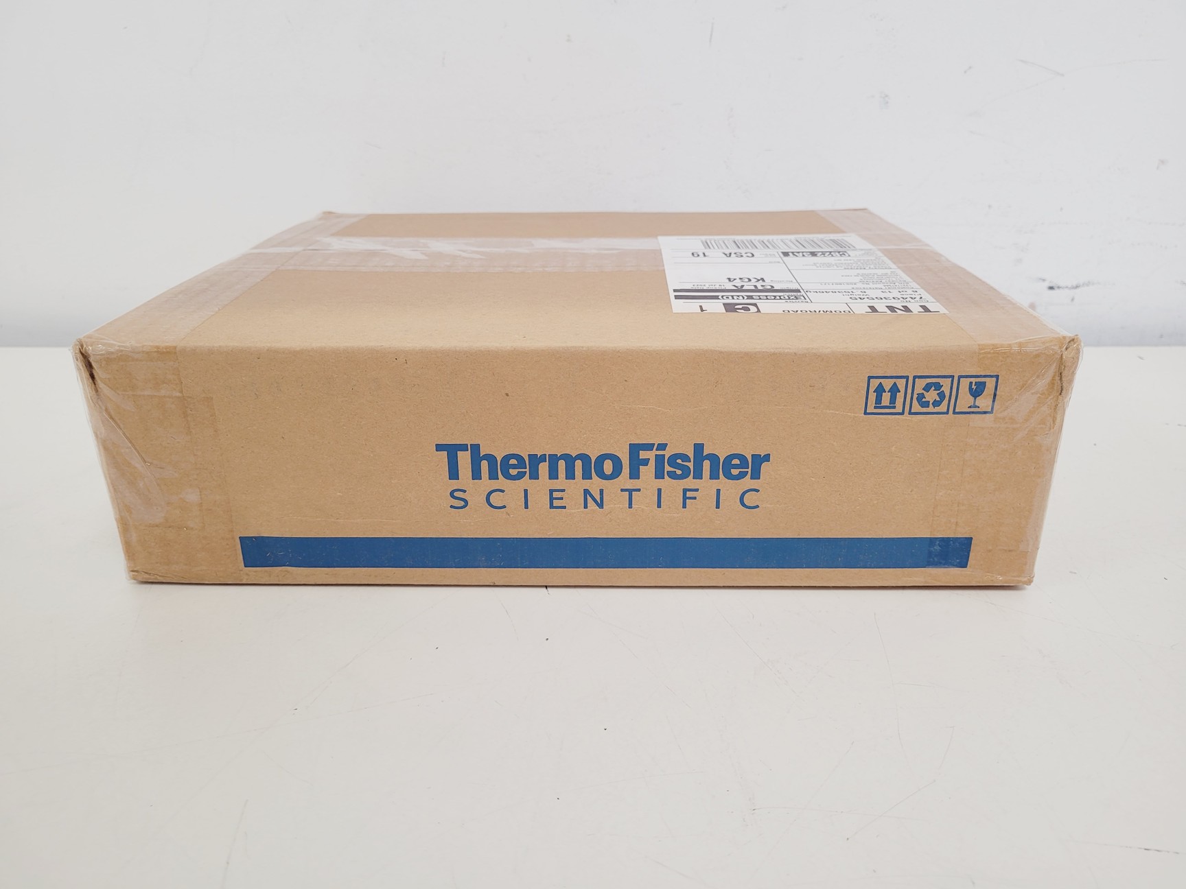 Image of 5 x Boxes of Thermo Fisher Scientific Lab Armour Beads 4L