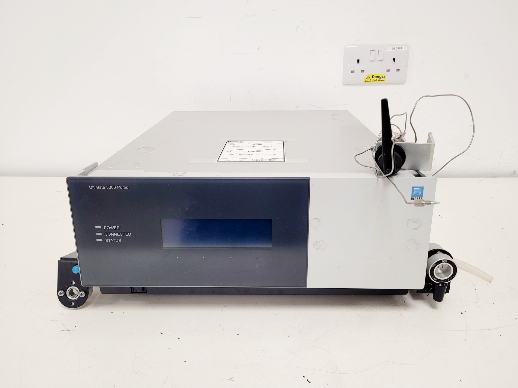 Image of Dionex UltiMate 3000 HPG-3200P HPLC Module Lab