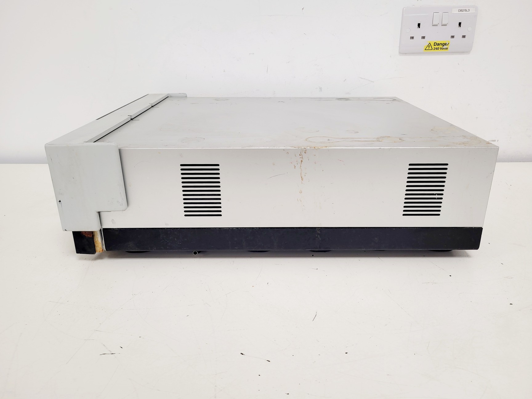 Image of Dionex UlitMate 3000 Variable Wavelength Detector Lab