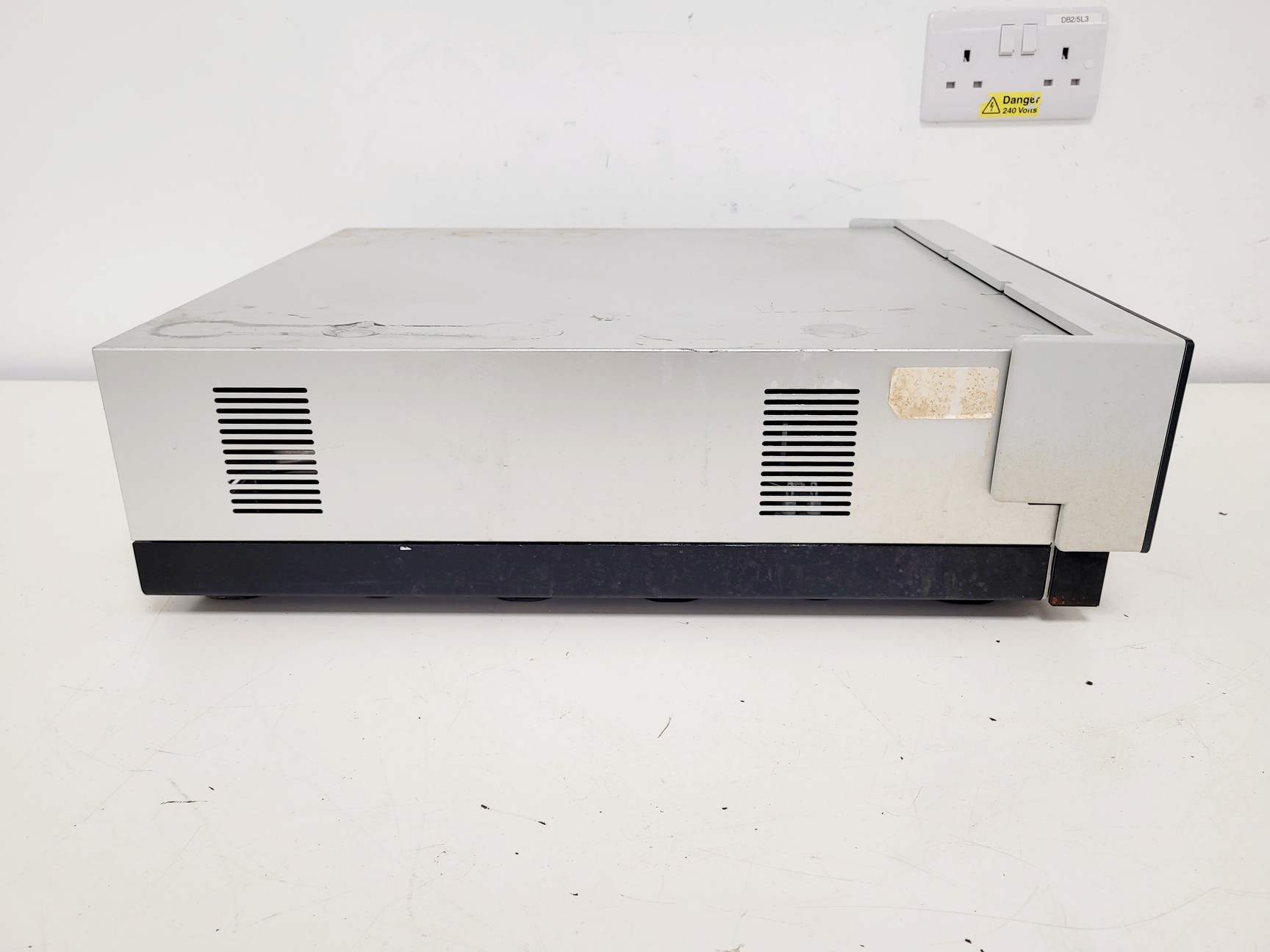 Image of Dionex UlitMate 3000 Variable Wavelength Detector Lab