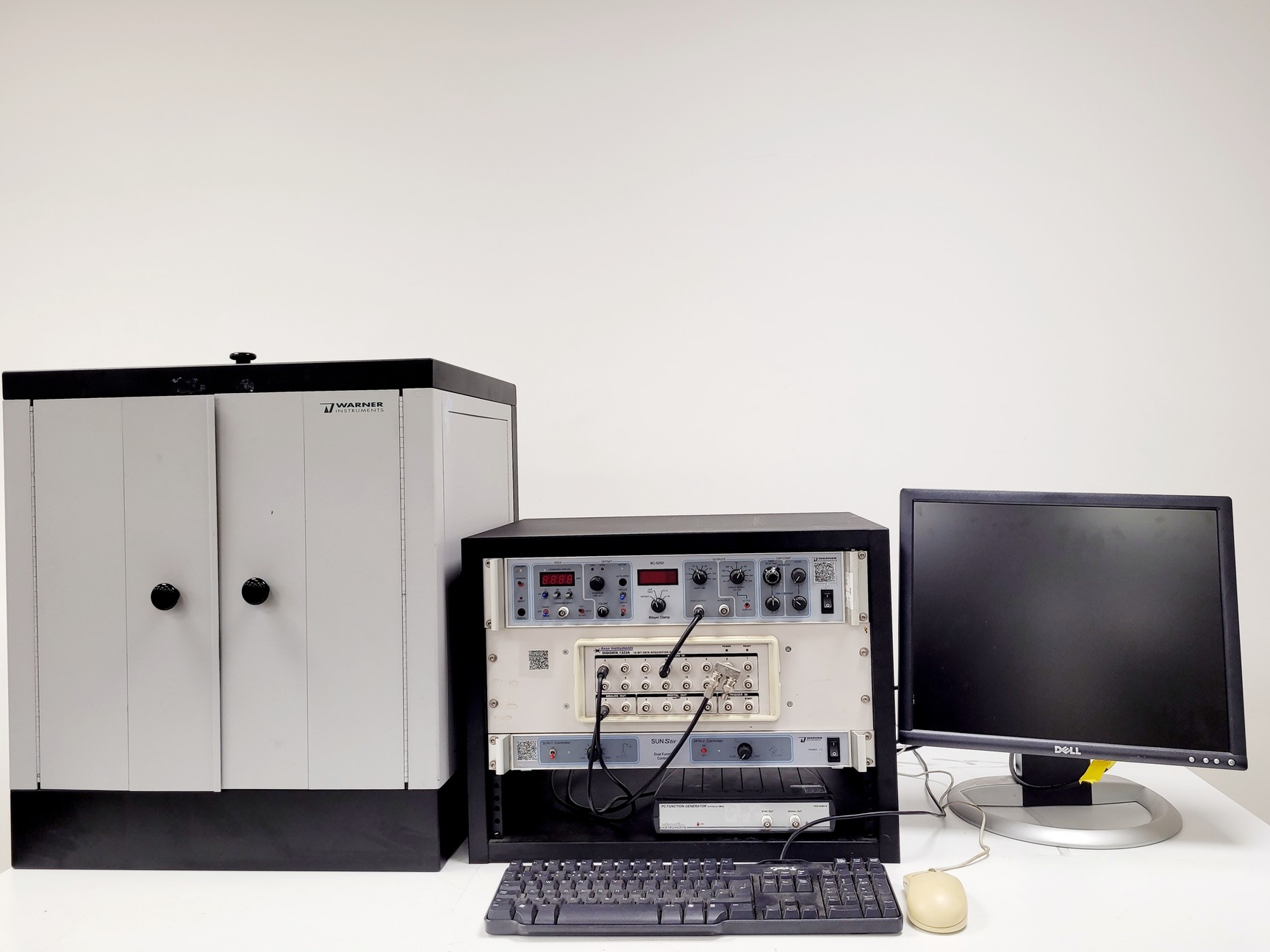 Image of Warner Instruments BC-525D, Controller & Axon Instruments Digidata 1322A System