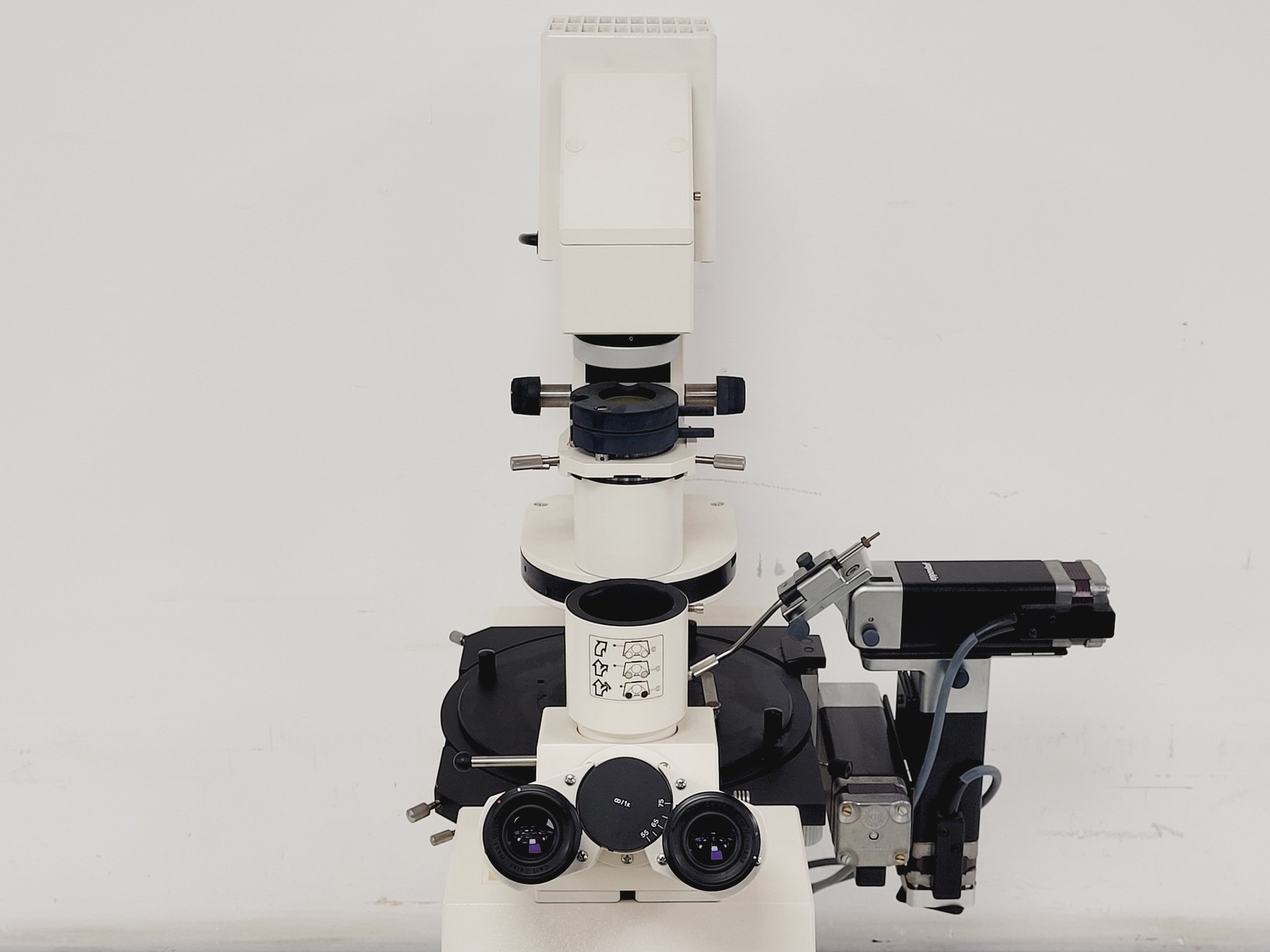 Image of Carl Zeiss Axiovert 10 Inverted Microscope w/ Plan-NEOFLUER 100X/1,30 Oil 44 40 
