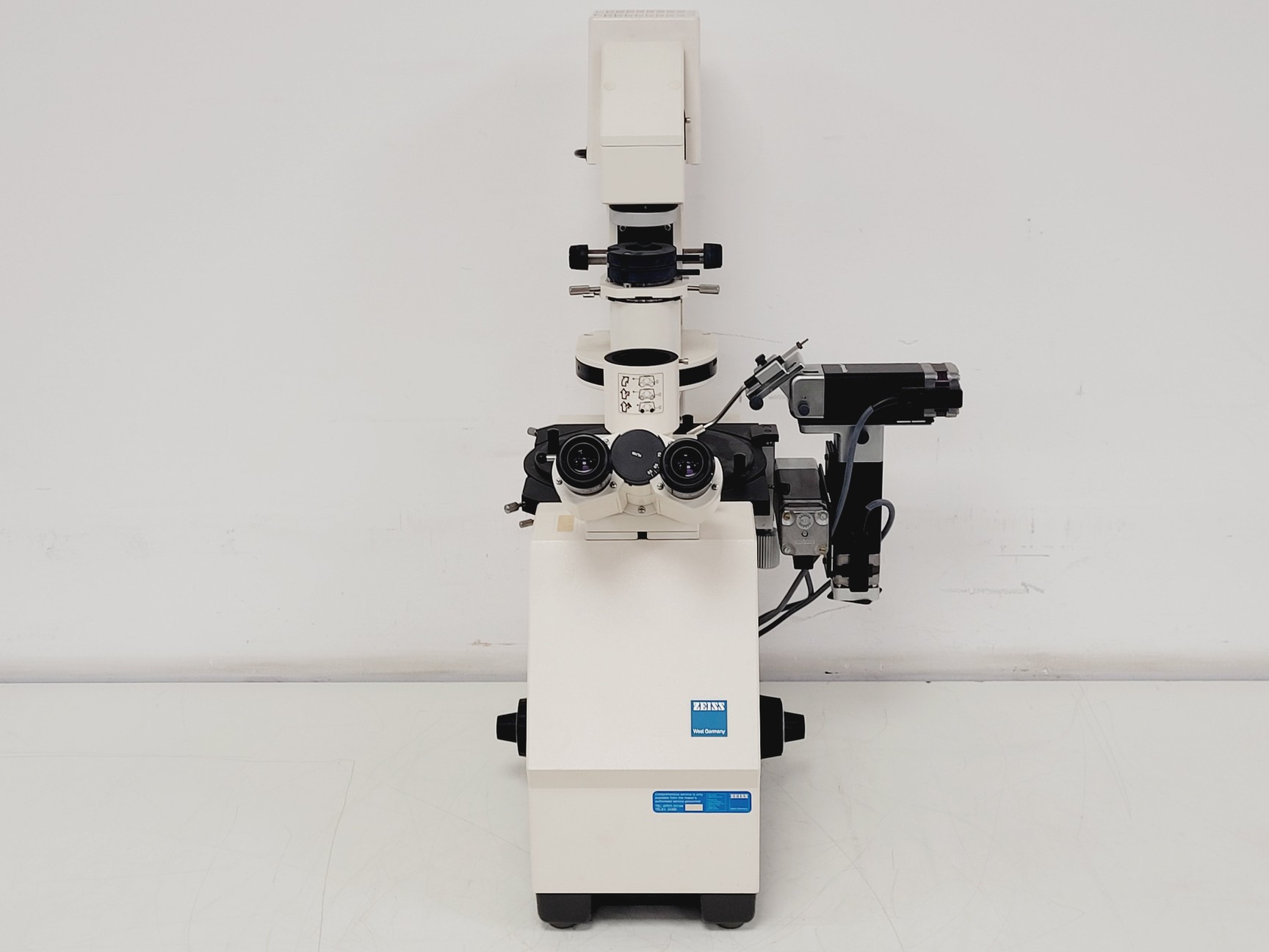Image of Carl Zeiss Axiovert 10 Inverted Microscope w/ Plan-NEOFLUER 100X/1,30 Oil 44 40 