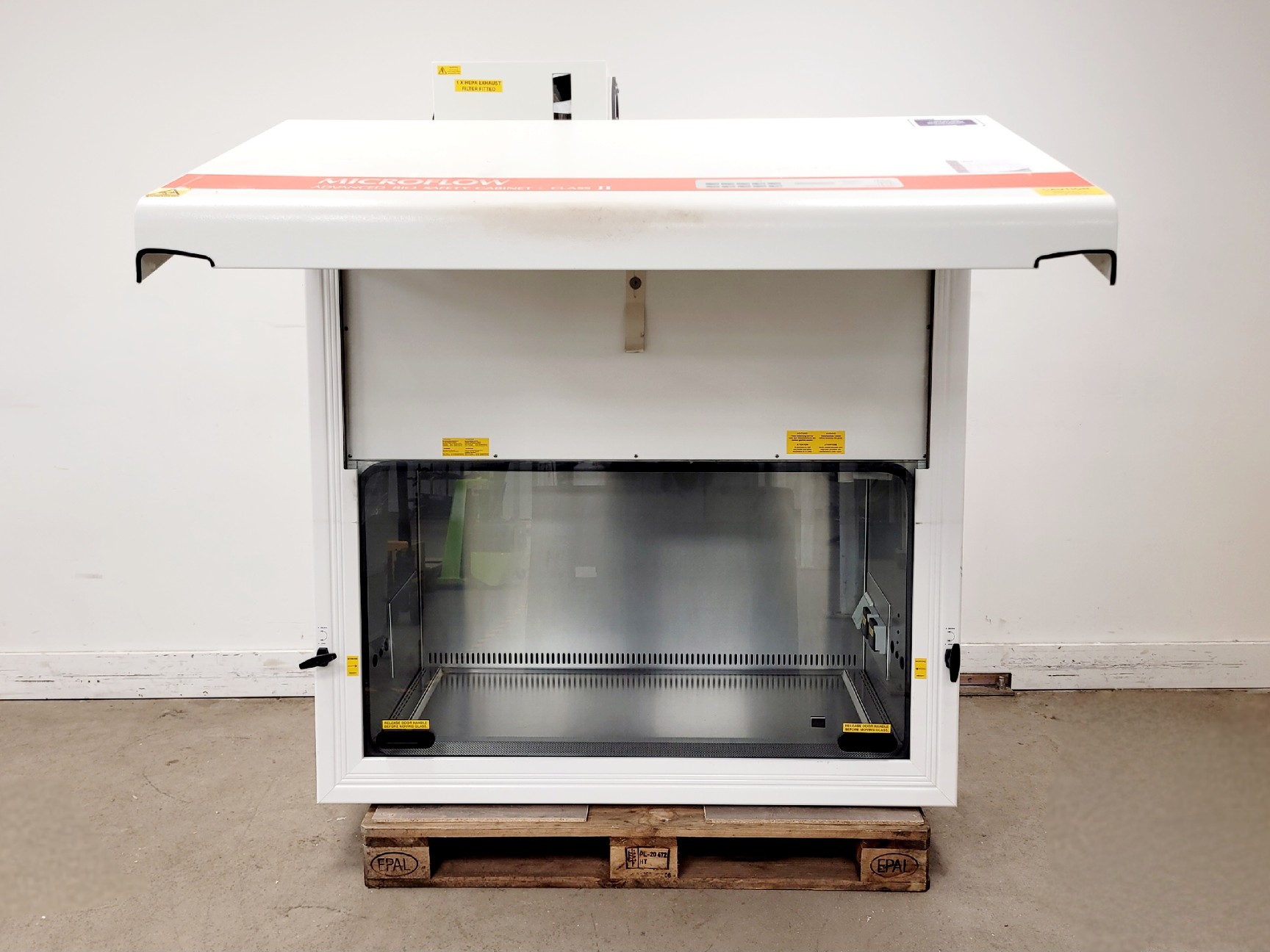 Image of Microflow Advanced Bio Safety Cabinet ABS1200CLS2-Mk2 Lab
