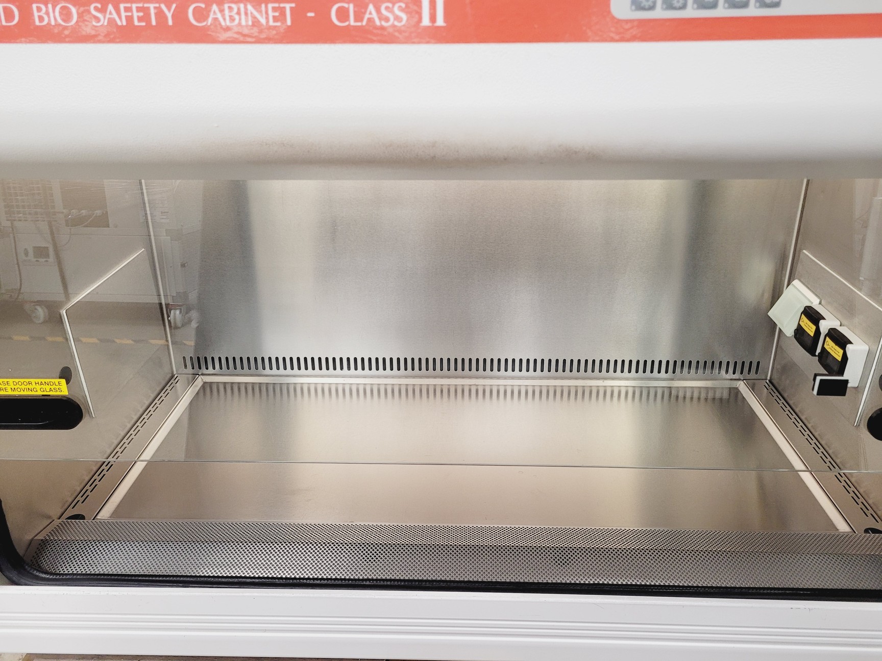 Image of Microflow Advanced Bio Safety Cabinet ABS1200CLS2-Mk2 Lab