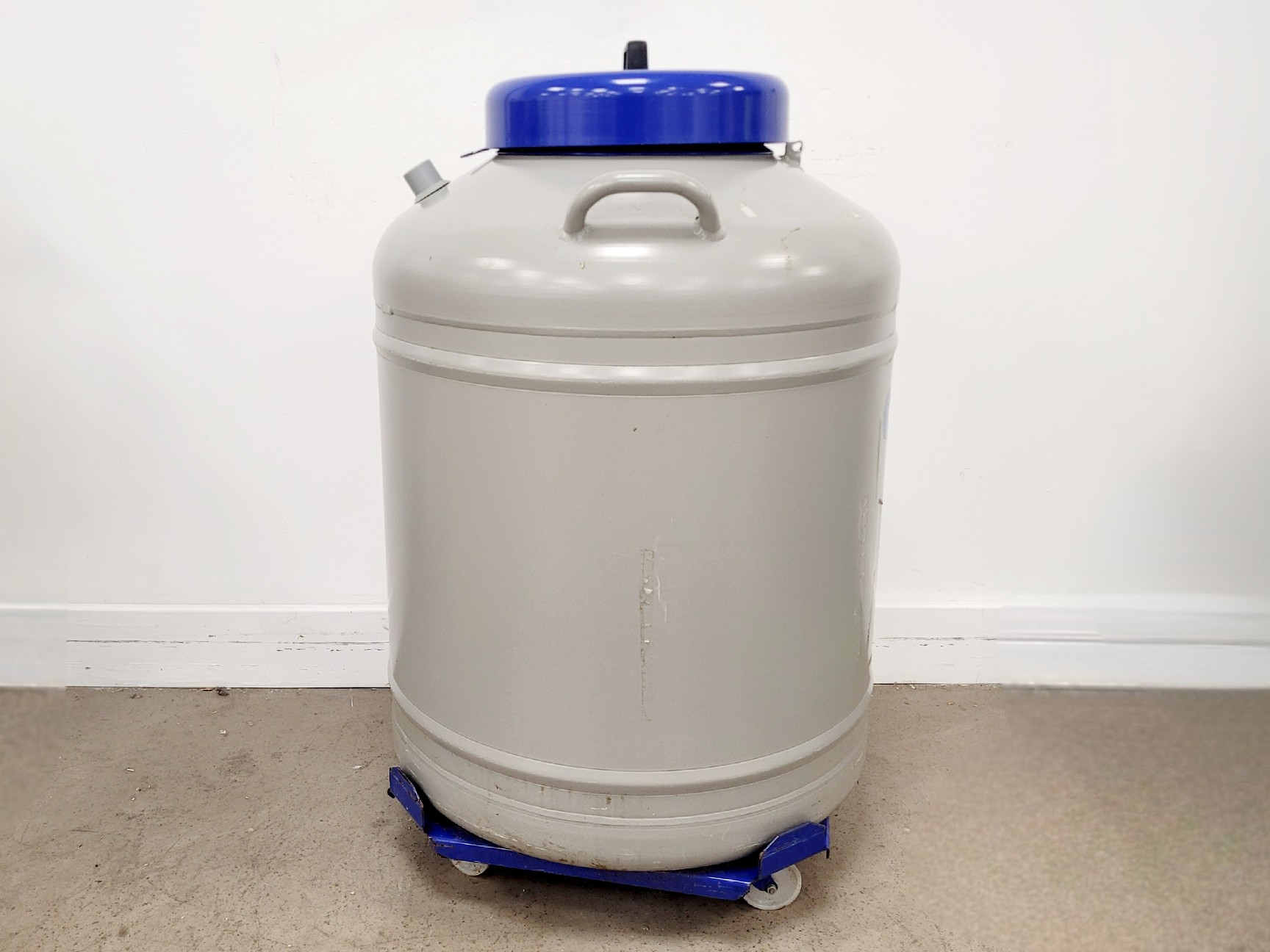 Image of Statebourne Biorack 4800 Liquid Nitrogen Storage Dewar