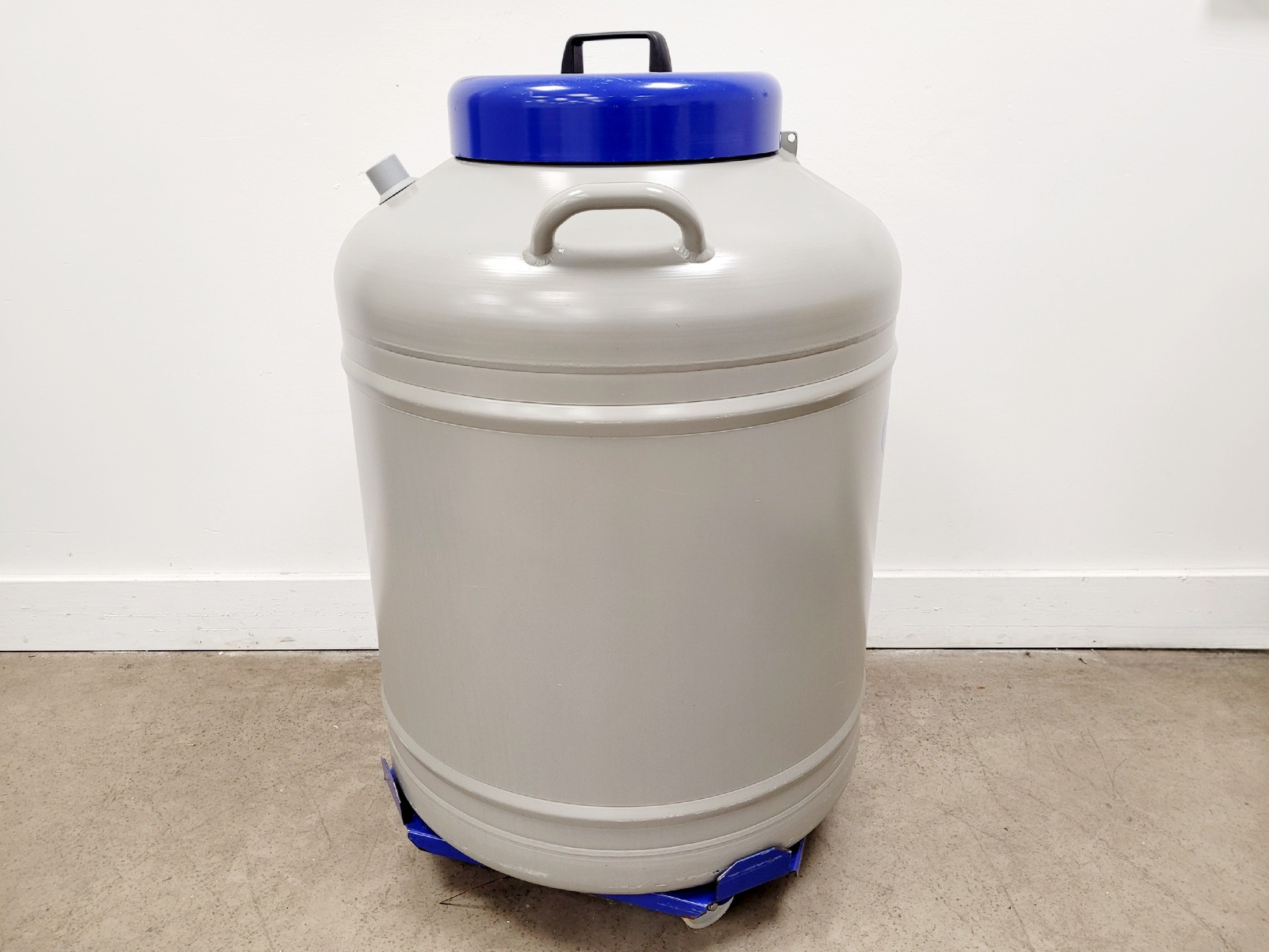 Image of Statebourne Biorack 4800 Liquid Nitrogen Storage Dewar