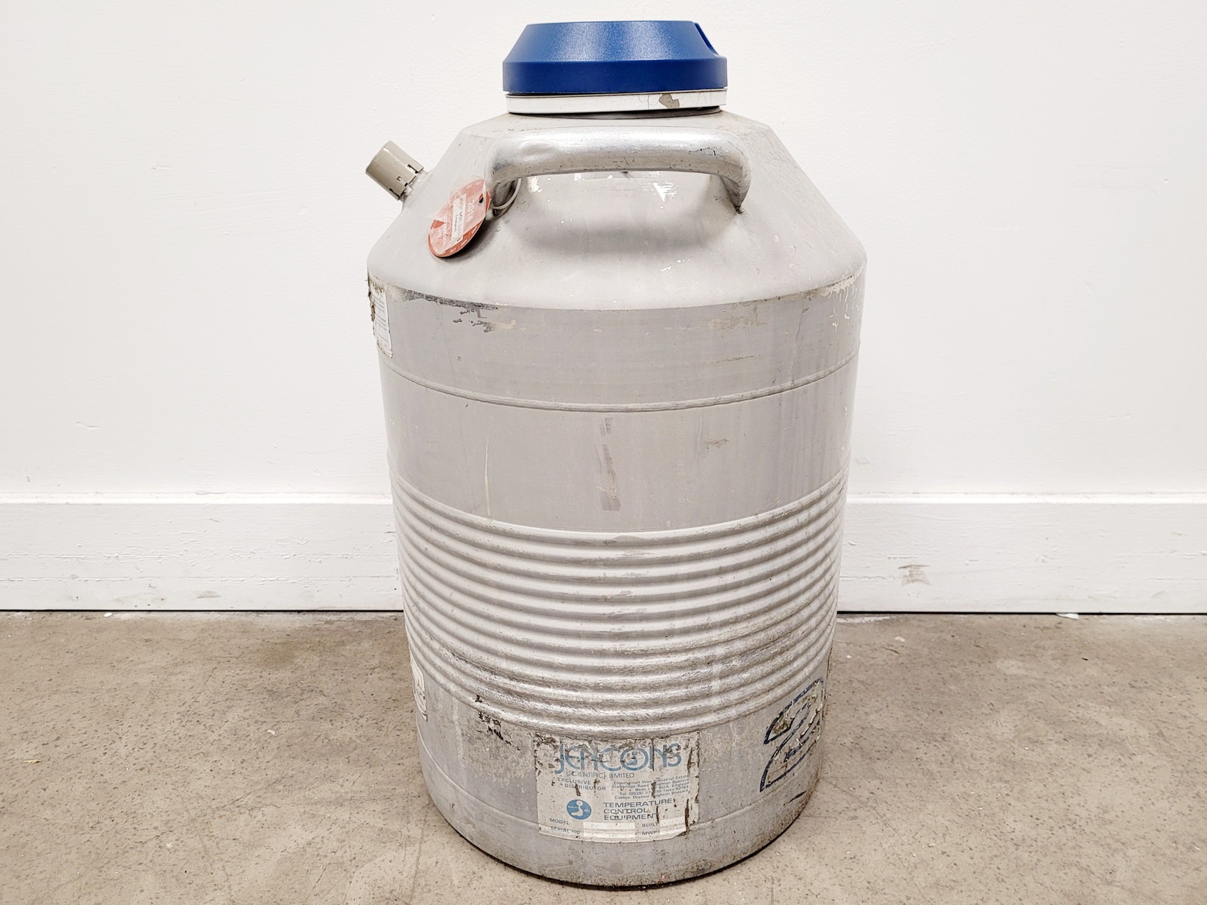 Image of Taylor Wharton 25LD Liquid Nitrogen Dewar