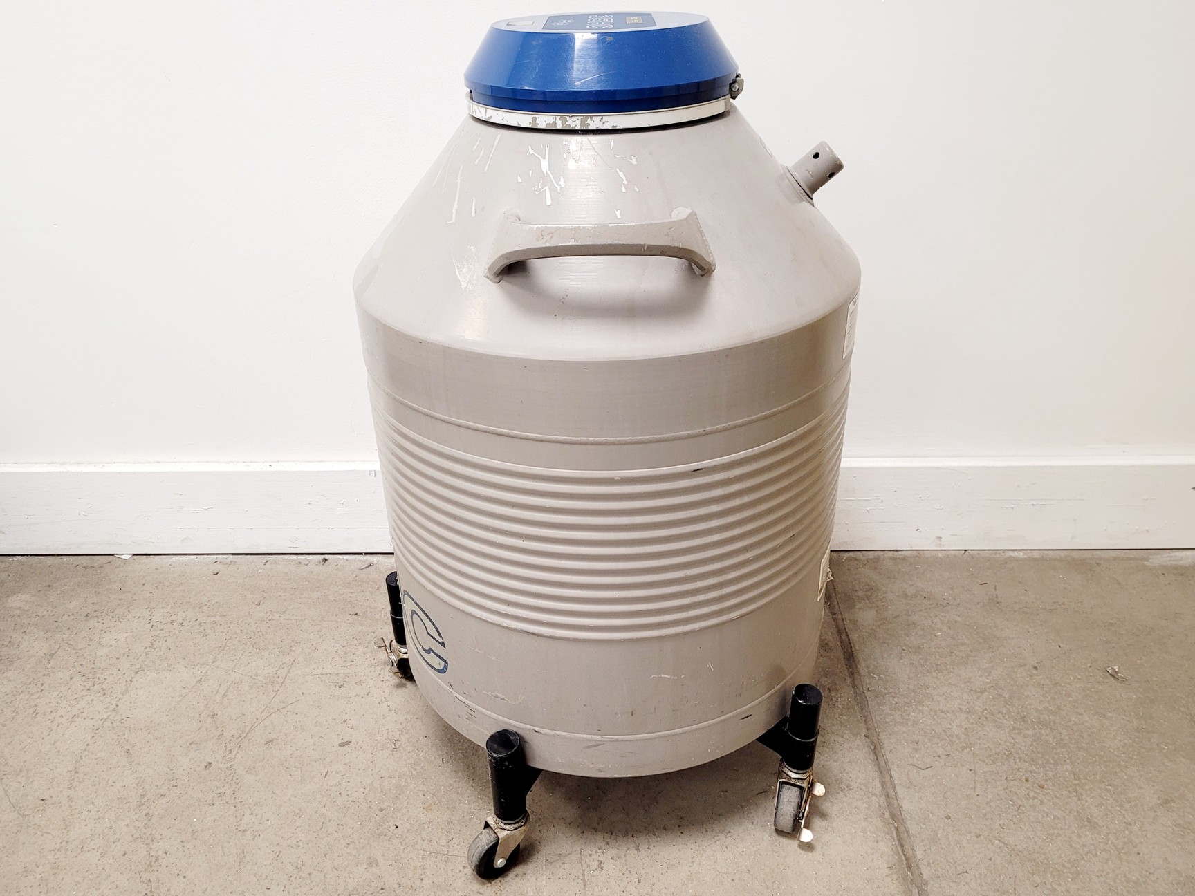 Image of Union Carbide 35HC Liquid Nitrogen Dewar