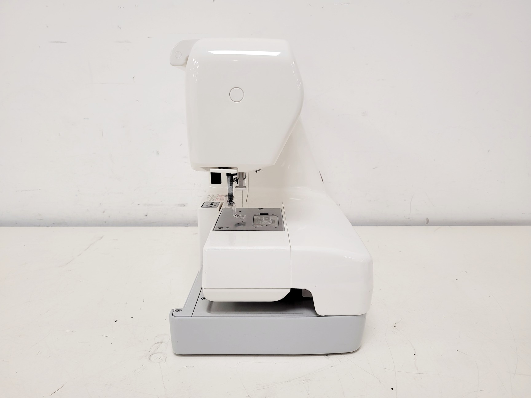 Image of Janome Memory Craft 350 Sewing/Embroidery Machine MC350E