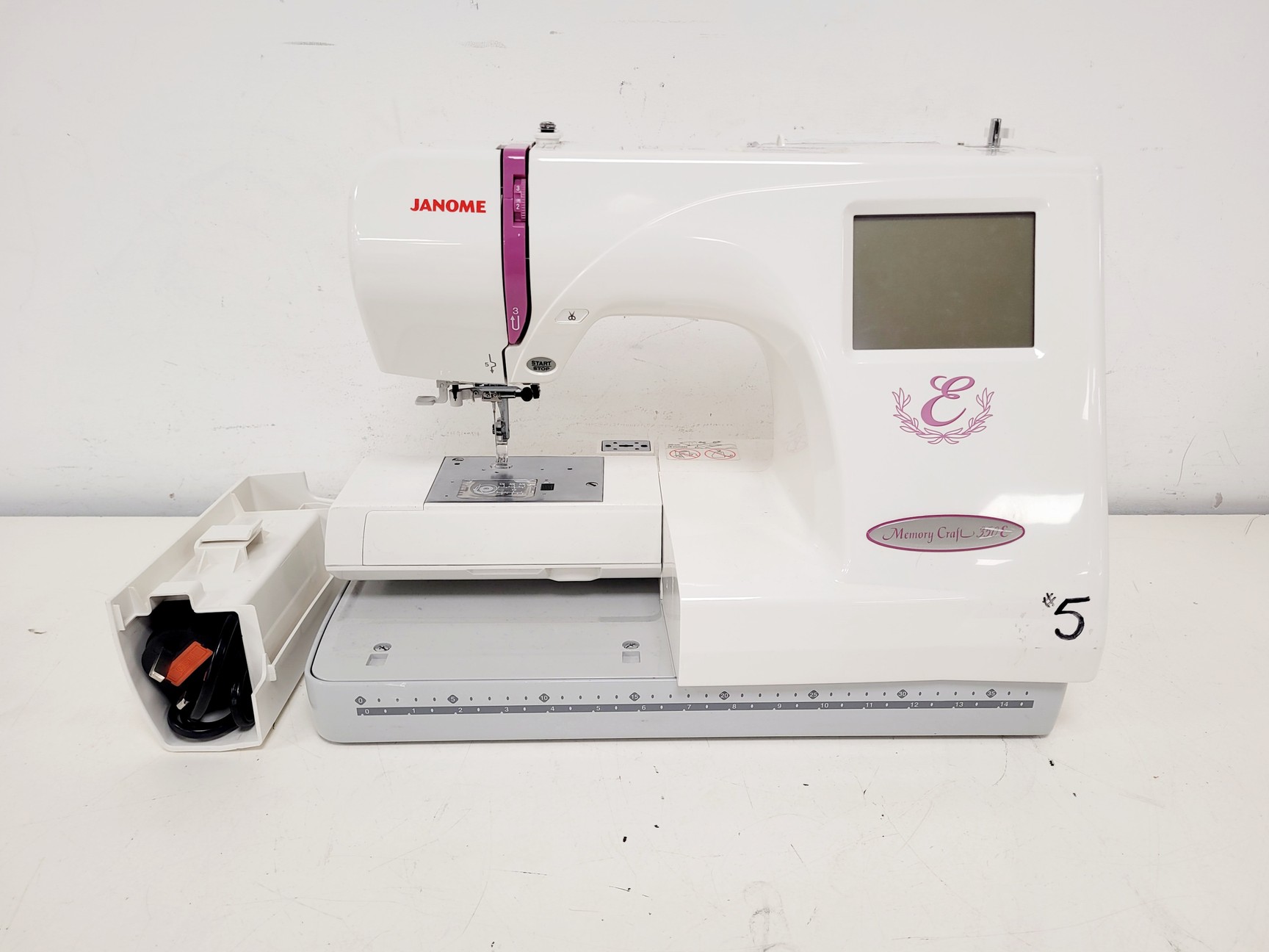 Image of Janome Memory Craft 350 Sewing/Embroidery Machine MC350E
