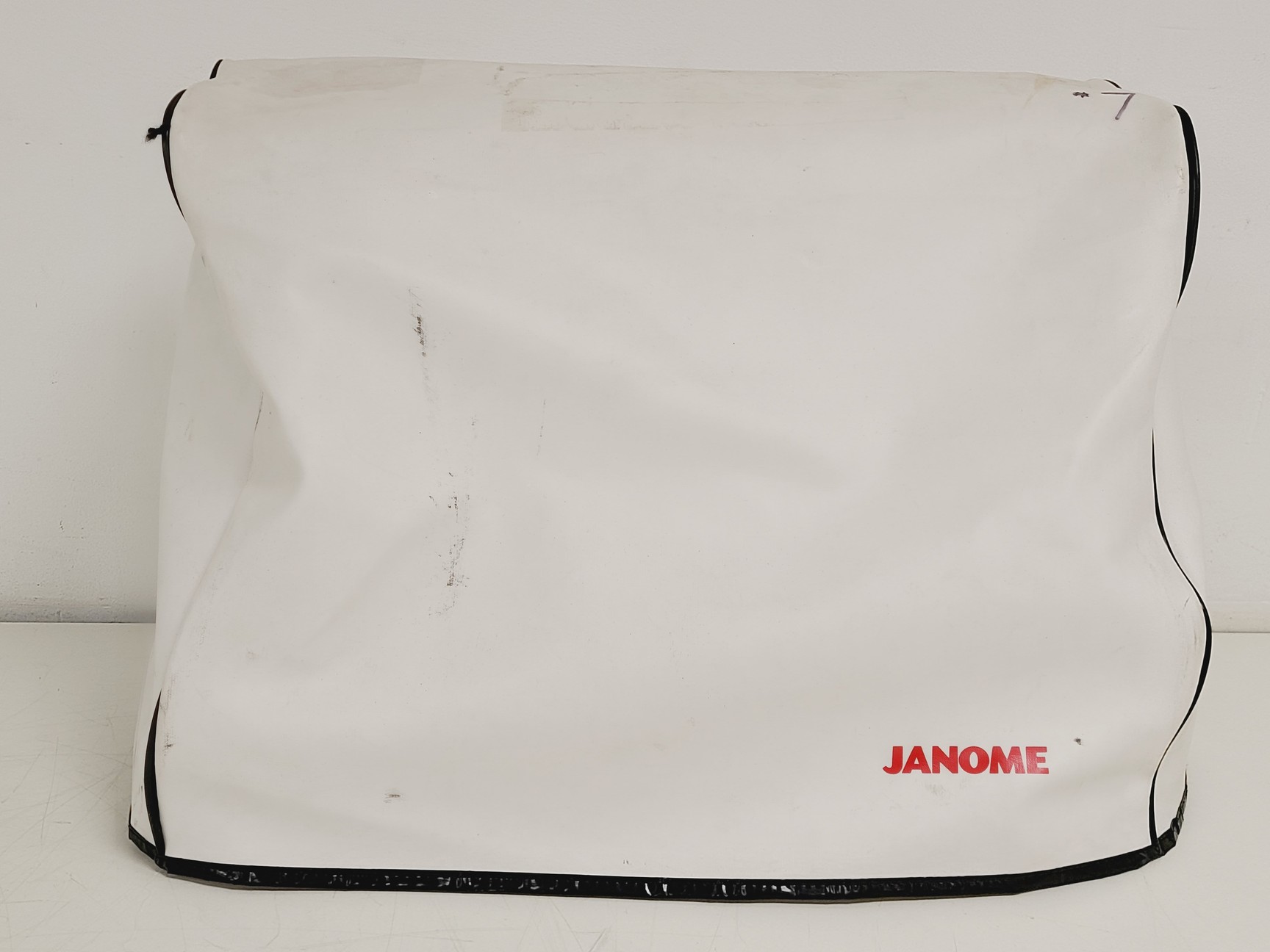 Image of Janome Memory Craft 350 Sewing/Embroidery Machine MC350E