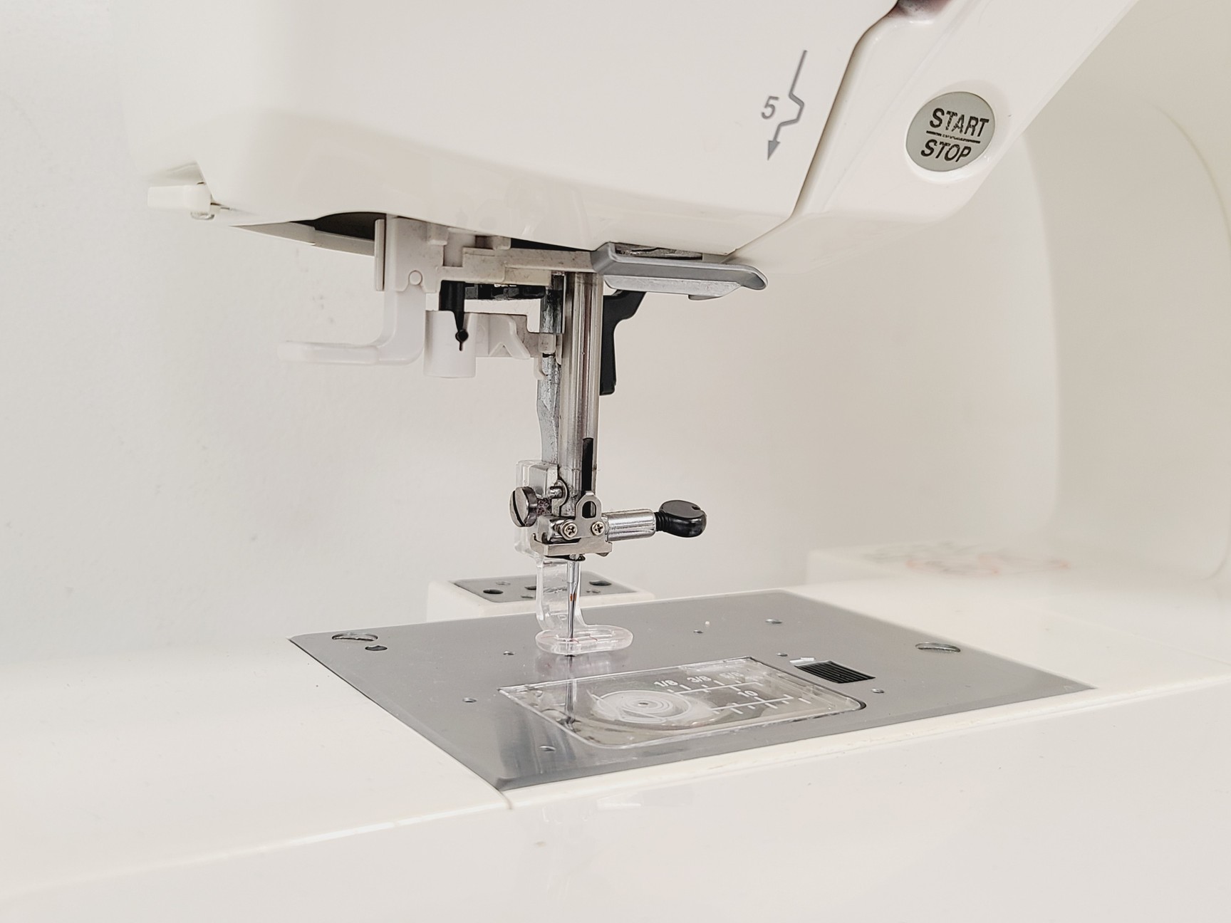 Image of Janome Memory Craft 350 Sewing/Embroidery Machine MC350E