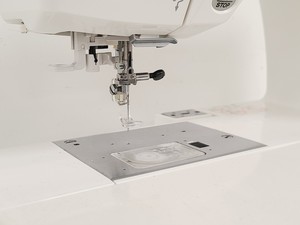 Thumbnail image of Janome Memory Craft 350 Sewing/Embroidery Machine MC350E