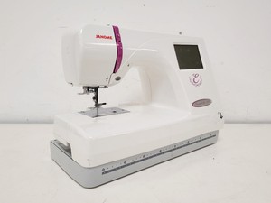 Image of Janome Memory Craft 350 Sewing/Embroidery Machine MC350E