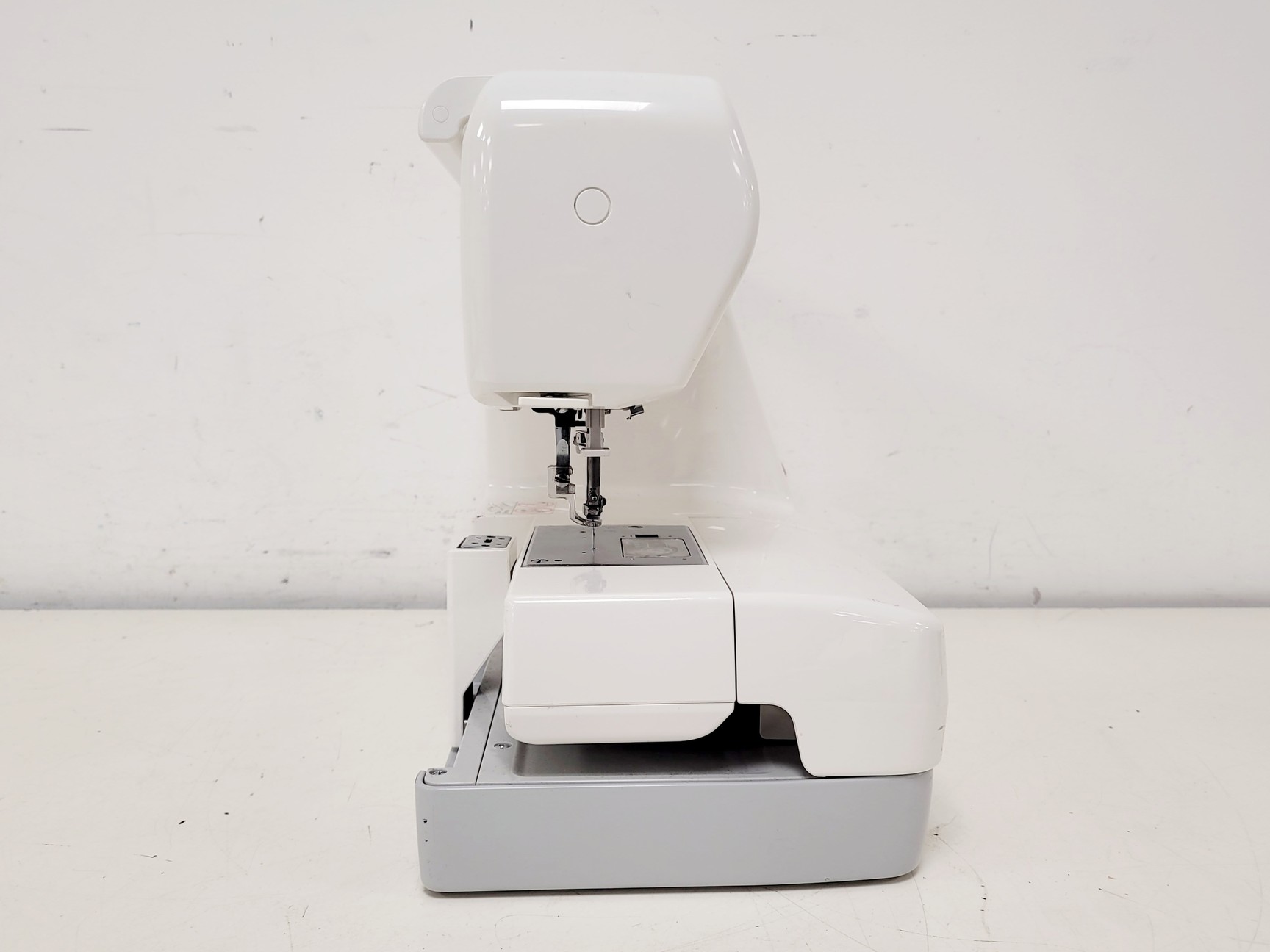 Image of Janome Memory Craft 350 Sewing/Embroidery Machine MC350E