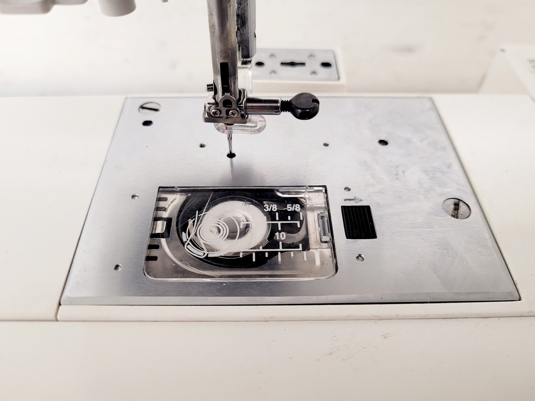 Image of Janome Memory Craft 350 Sewing/Embroidery Machine MC350E