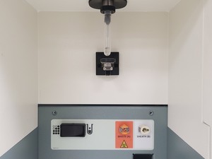 Thumbnail image of BD FACSCalibur Flow Cytometer & Transformer System Lab
