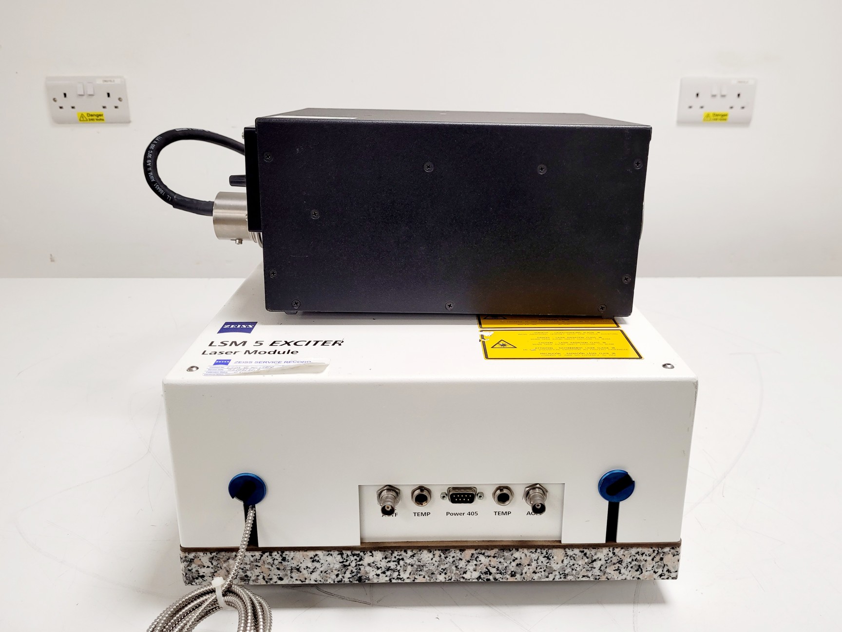 Image of Zeiss LSM 5 Exciter Laser Module 5mW 543nm, 5mW 633nm, 500mW 450nm Lab