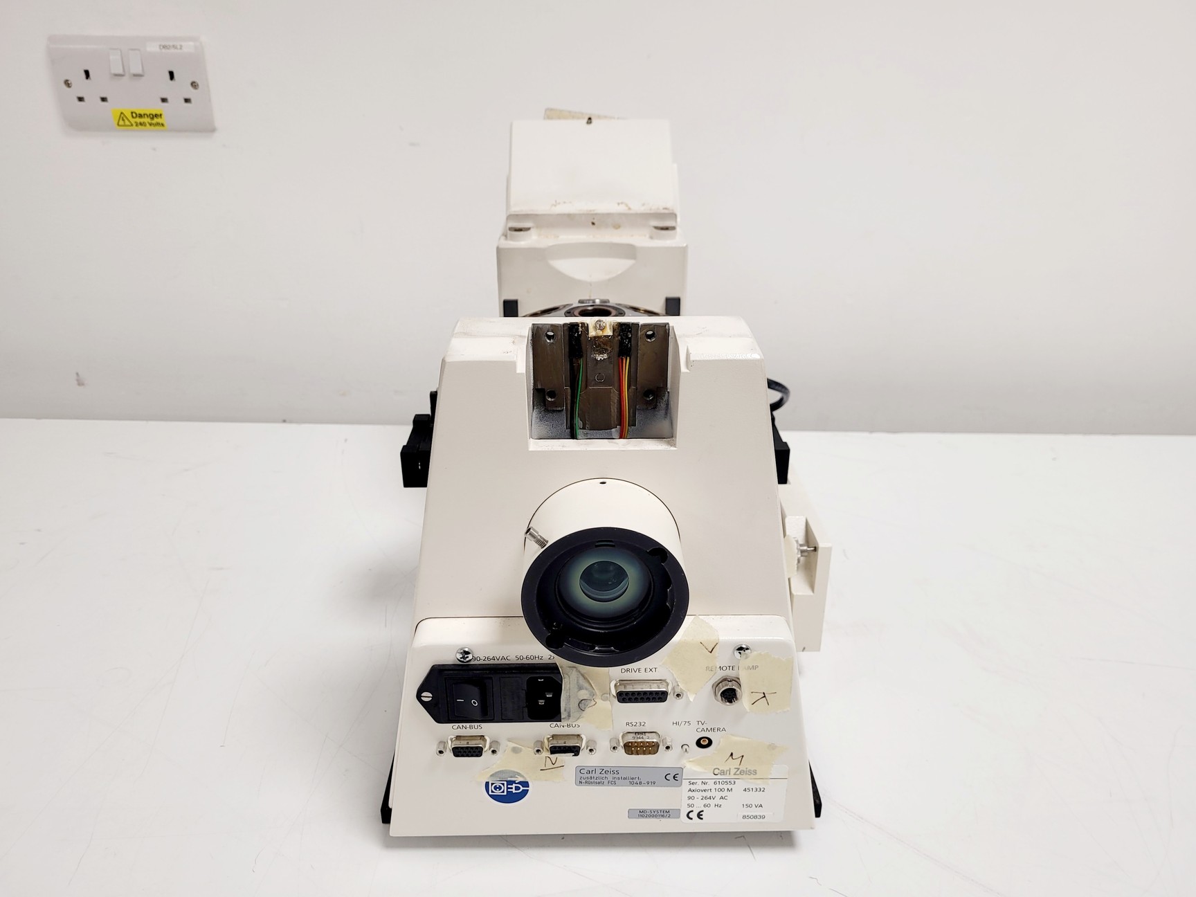 Image of Zeiss Axiovert 100M Confocal Microscope Body Lab