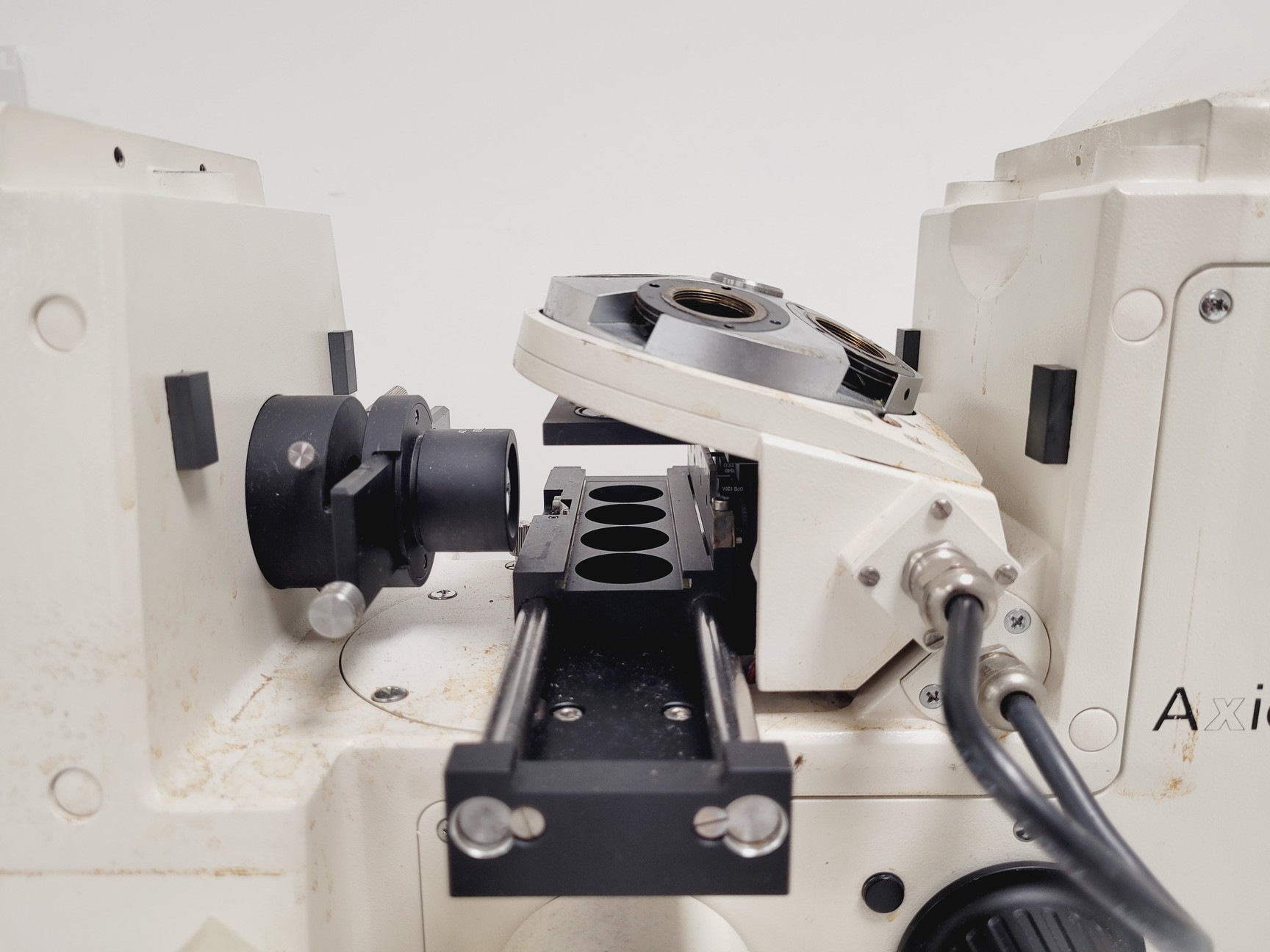 Image of Zeiss Axiovert 100M Confocal Microscope Body Lab