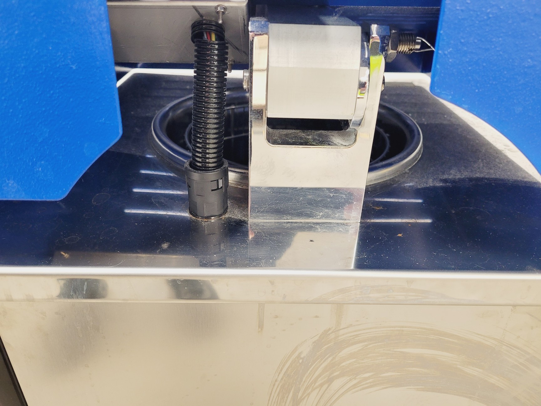 Image of VWR VAPOUR-Line eco Autoclave