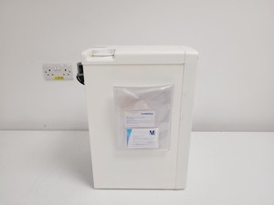 Thumbnail image of Millipore Elix Essential 10 UV Water Purification System w/ 60 Litre Tank Lab