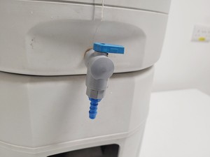 Thumbnail image of Millipore Elix Essential 10 UV Water Purification System w/ 60 Litre Tank Lab